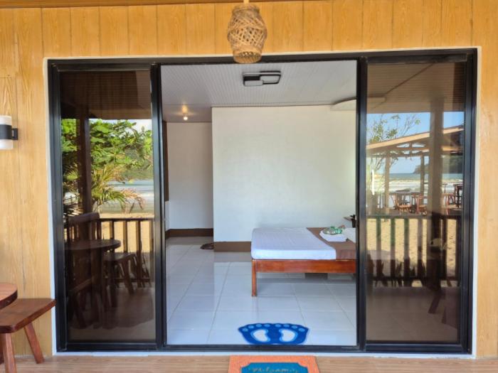 akoya beach park and cottages