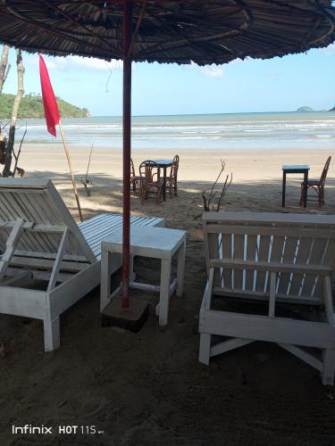 akoya beach park and cottages