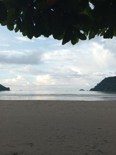 akoya beach park and cottages