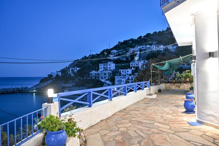 ikaria