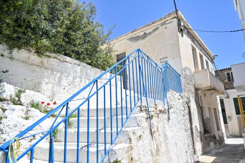 ikaria