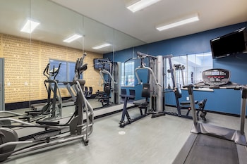 platinum inn and suites webster