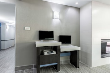 platinum inn and suites webster