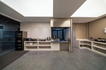 hangzhou dd megaplex hotel