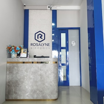Rosalyne Sleepbox Denpasar Bali,,2 star