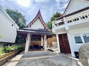 jaokhun bayview kamala phuket