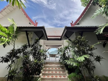 jaokhun bayview kamala phuket
