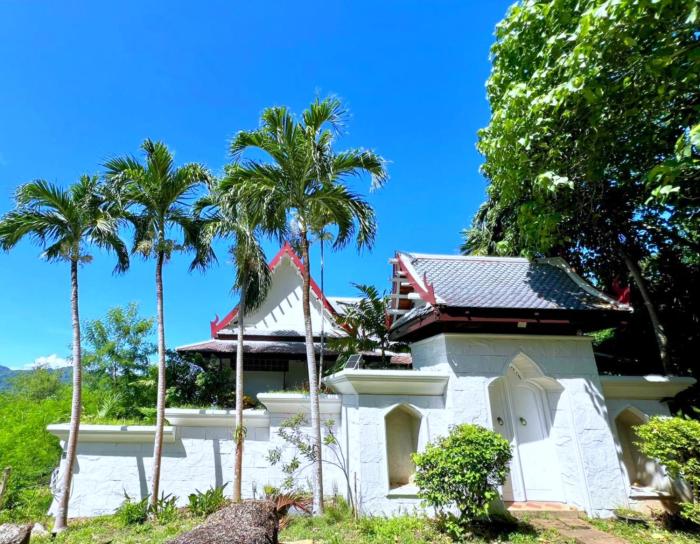 jaokhun bayview kamala phuket