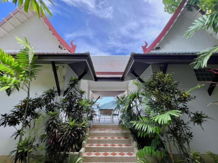 jaokhun bayview kamala phuket