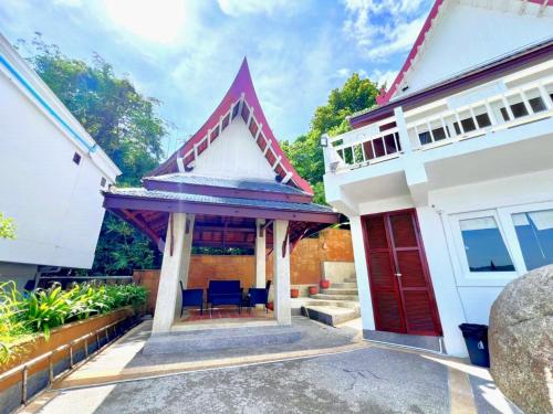 jaokhun bayview kamala phuket