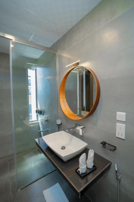 emerald resort hikkaduwa