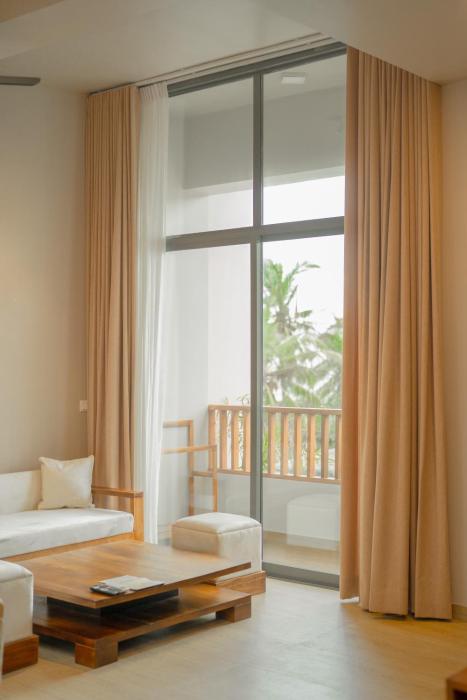 emerald resort hikkaduwa