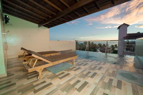 emerald resort hikkaduwa