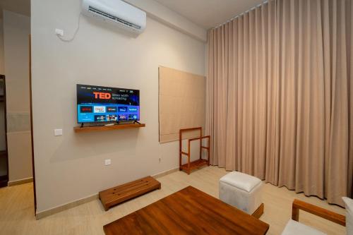 emerald resort hikkaduwa