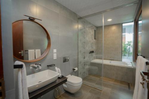 emerald resort hikkaduwa