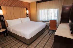 holiday inn new york city times square by ihg