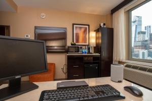 holiday inn new york city times square by ihg