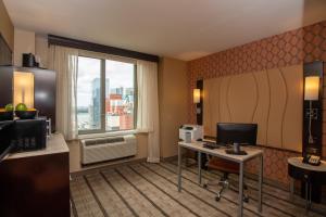 holiday inn new york city times square by ihg
