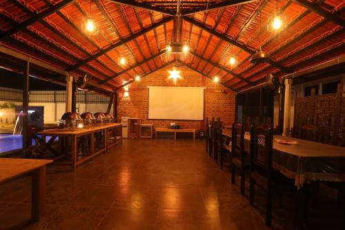 athulya resort leisure and luxury cottages from embeholidays