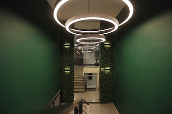 ren business hotel