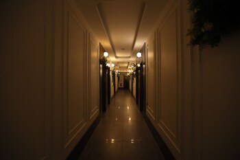 ren business hotel