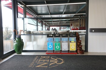 ren business hotel