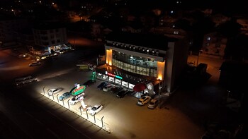 ren business hotel