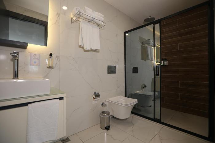 ren business hotel
