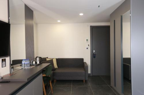 ren business hotel