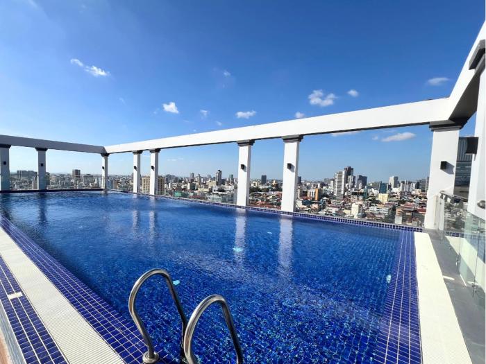 ln hotel and residence