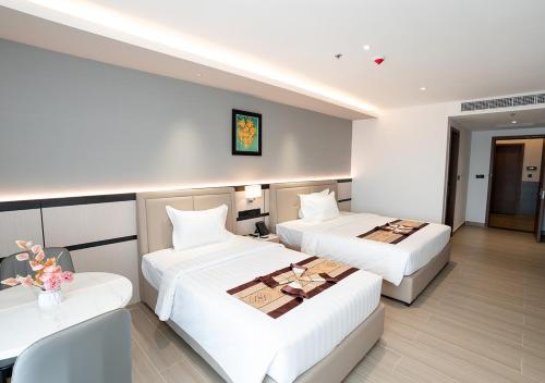 ln hotel and residence