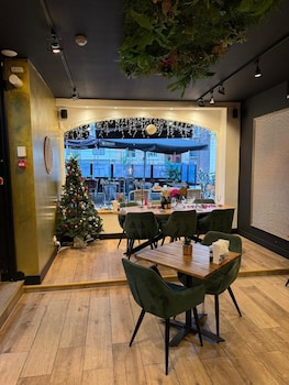 Bella Vita Hotel En Restaurant,,3 star
