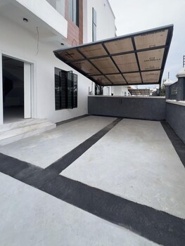 deluxe haven apartment