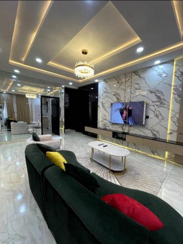 deluxe haven apartment