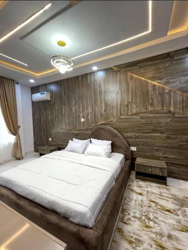 deluxe haven apartment