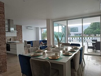 Resort Frente Al Mar,,3 star