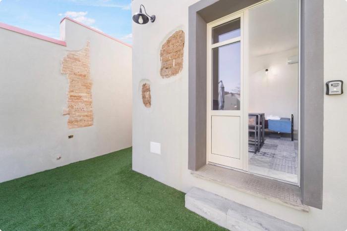 luxar suites and apartments