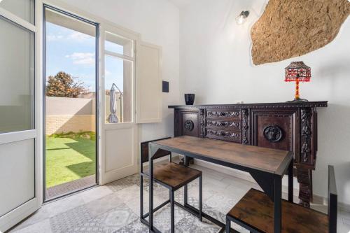 luxar suites and apartments