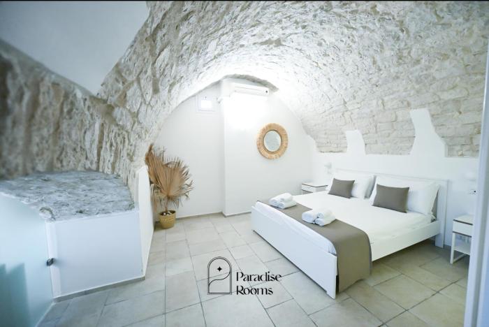 paradise rooms
