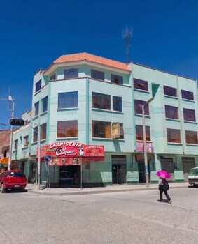 Hotel Puesta De Sol,,2 star