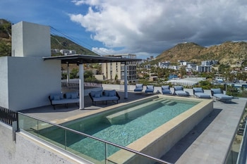 605 tower downtown cabo