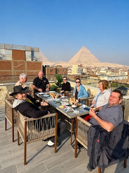 mazaya pyramids view inn