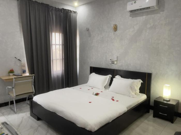 hotel divines graces residence inn