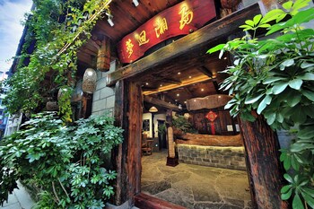 xiangxi dreamweaver inn