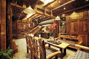 xiangxi dreamweaver inn