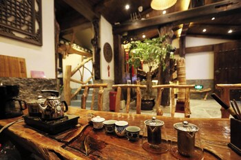 xiangxi dreamweaver inn