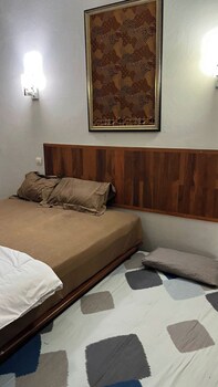 Gatra Hotel Menara Kudus,,2 star