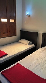 Gatra Hotel Menara Kudus,,2 star