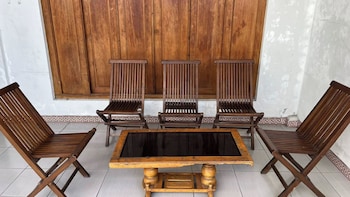 Gatra Hotel Menara Kudus,,2 star