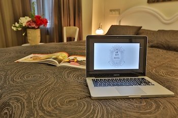 bon hotel hagia sophia